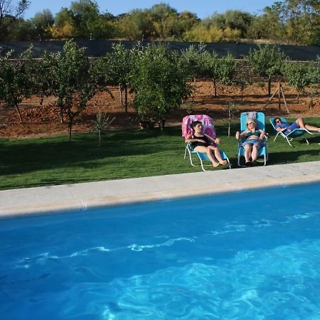 Sierra De Monfrague Apartment Torrejon el Rubio Exterior photo
